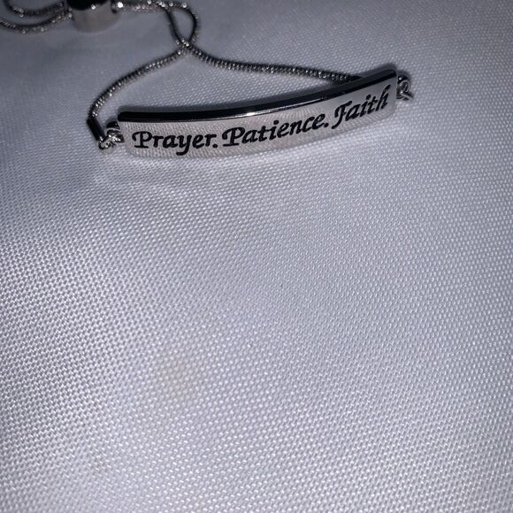 Zoe’s Loft Engraved Bracelet Prayer Patience Faith Color Silver - Picture 3 of 7